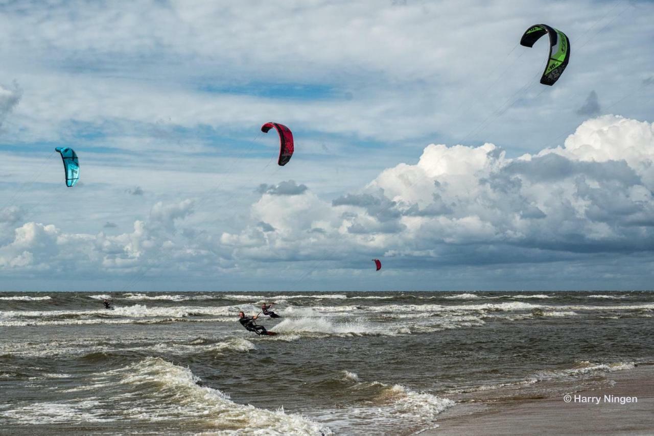 Zomerhuisje Bij Zee 海边的艾格蒙特 外观 照片